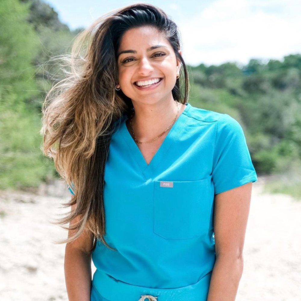 🚨LIMITED EDITION TEAL🚨 Figs Catarina Scrub Top - Small